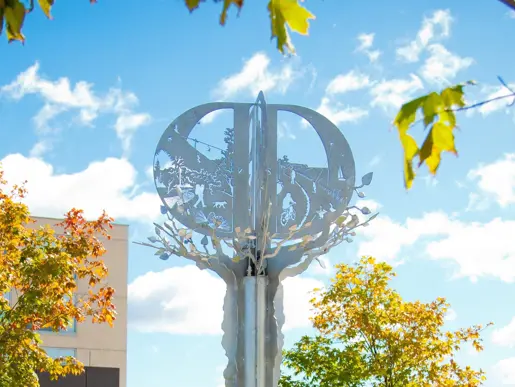 Picture1_sculpture-hq_Cropped.jpg