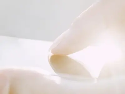 Finger-tapping-mobile-device-screen-banner.jpg