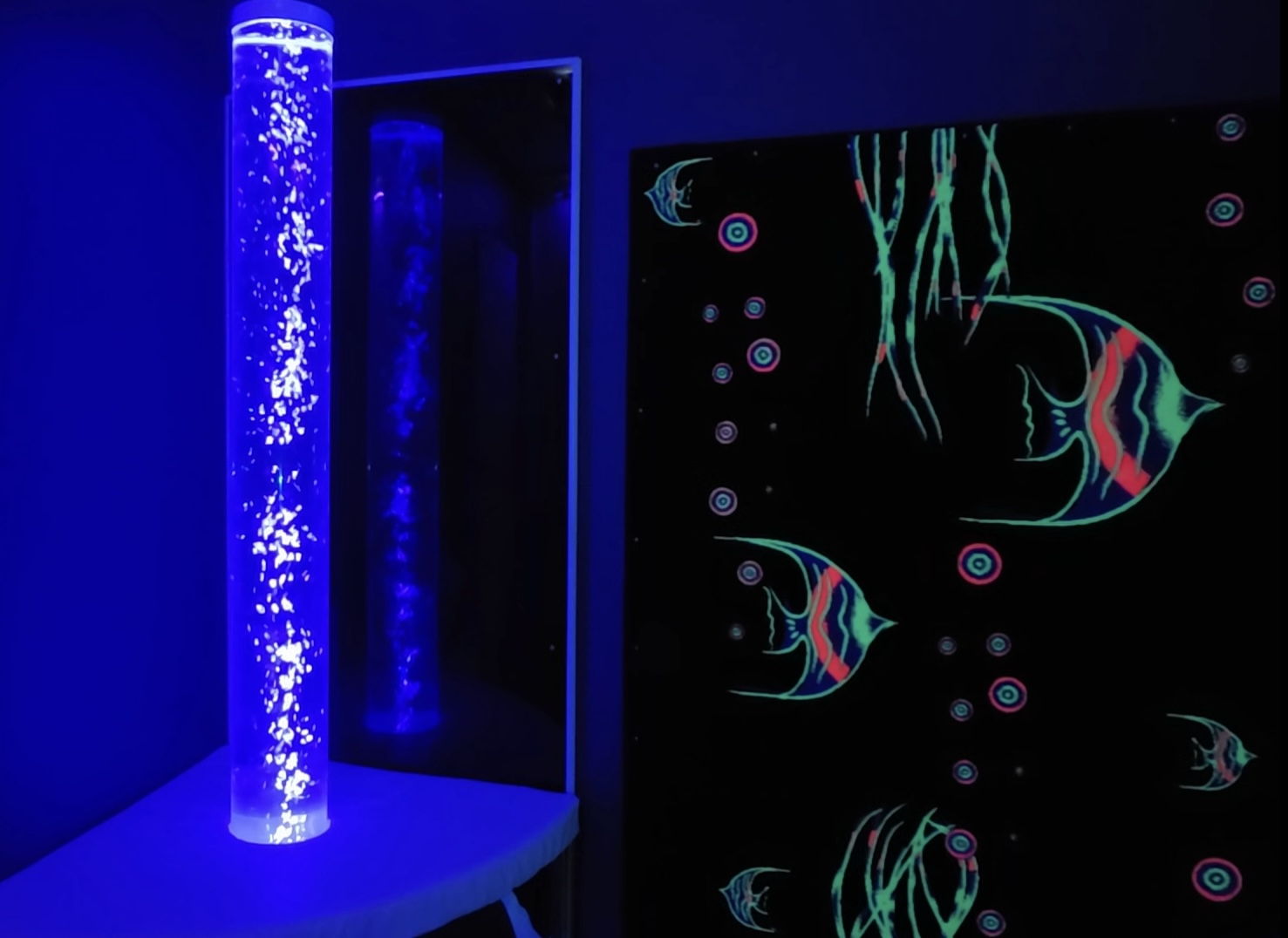 Sensory lighting at Snooze Room.